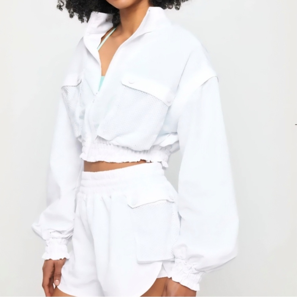NWT Spiritual Gangster Bridget Crop 2-Way White Vest Jacket